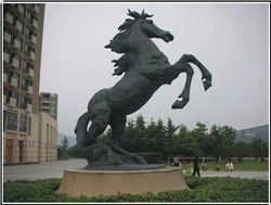 大型景观铜马