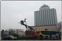 广场铜马雕塑铸造