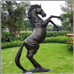 小马驹铜马雕塑