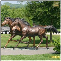 奔跑铜马雕塑
